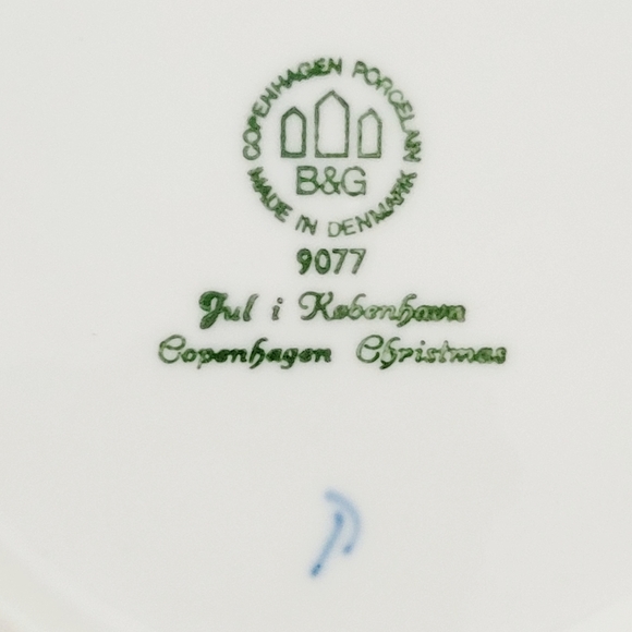 1977 B&G Bing and Grondahl "Copenhagen Christmas" Collectable Plate - Picture 4 of 4